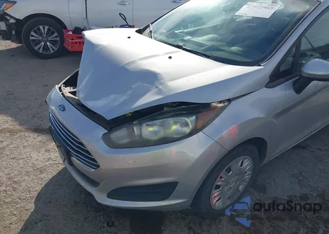 2015 Ford Fiesta S z USA, uszkodzony, nr VIN 3FADP4AJXFM121058
